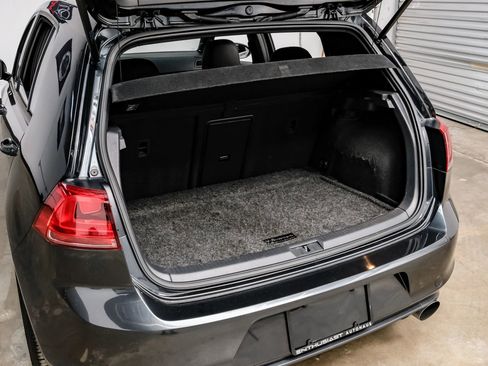 Used 2017 Volkswagen GTI SE image 56