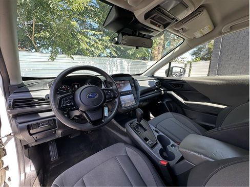 Used 2024 Subaru Crosstrek 2.0i AWD/4WD image 2