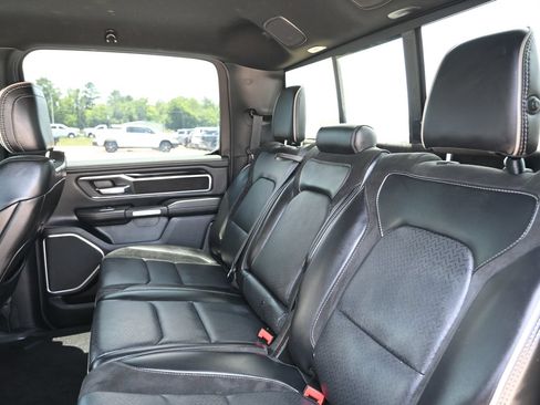 Used 2019 RAM 1500 Laramie RWD image 29