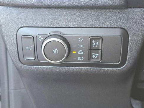 Used 2025 Ford Escape ST-Line Select image 25