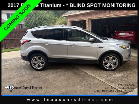 Used 2017 Ford Escape Titanium w/ Equipment Group 301A FWD image 5