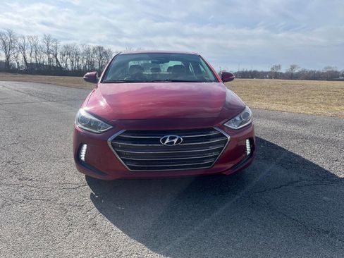 Used 2017 Hyundai Elantra Limited FWD image 3