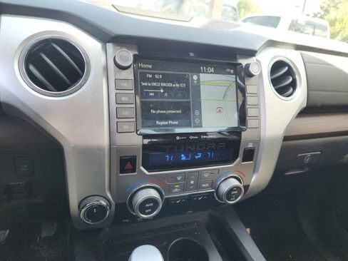 Used 2021 Toyota Tundra Limited w/ Limited Premium Package AWD/4WD image 18