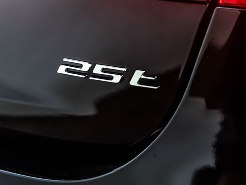 Used 2020 Jaguar XF Prestige image 8