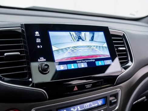 Certified 2023 Honda Passport TrailSport image 24