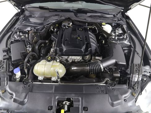Used 2020 Ford Mustang Convertible RWD image 54