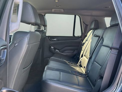 Used 2019 Chevrolet Tahoe LS AWD/4WD image 14