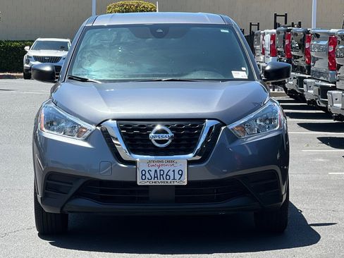 Used 2020 Nissan Kicks S FWD image 10
