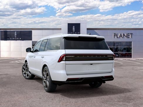 New 2027 Lincoln Navigator Black Label AWD/4WD image 8