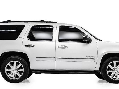 Used 2010 GMC Yukon SLT RWD image 5