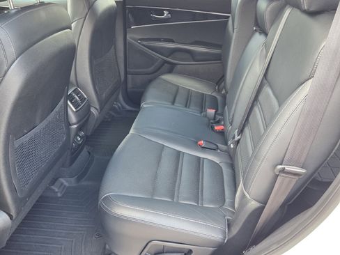 Used 2016 Kia Sorento EX w/ EX Premium Package FWD image 5