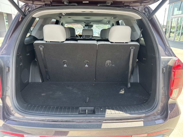 Used 2023 Hyundai Palisade SEL FWD image 13