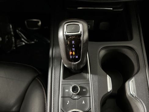 Used 2019 Cadillac XT4 Sport AWD/4WD image 22