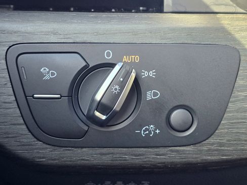 Used 2023 Audi A4 2.0T Premium Plus w/ Premium Plus Package image 40