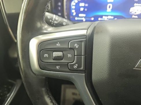 Used 2023 Chevrolet Silverado 1500 LT AWD/4WD image 7