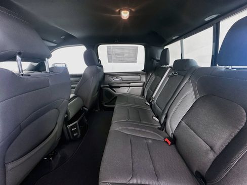 New 2026 RAM 1500 Express AWD/4WD image 22