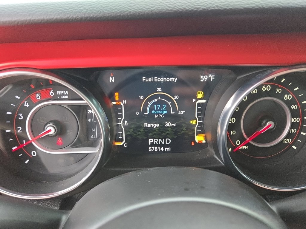 Used 2021 Jeep Wrangler Unlimited Rubicon AWD/4WD image 32