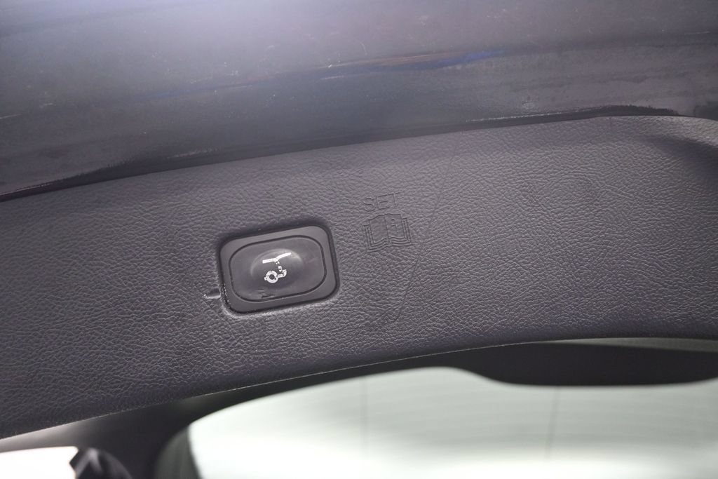 Used 2024 Ford Edge Titanium AWD/4WD image 43