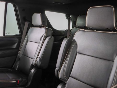 Used 2022 GMC Yukon SLT AWD/4WD image 28
