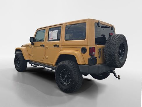 Used 2014 Jeep Wrangler Unlimited Rubicon w/ Dual Top Group AWD/4WD image 3