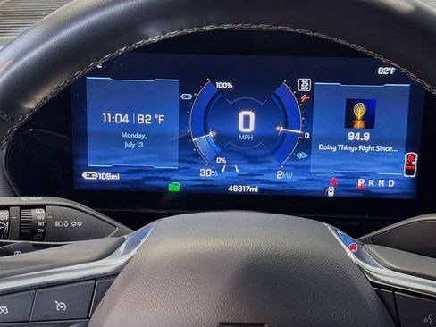 Used 2024 Chevrolet Equinox EV LT w/ LPO, Blackout Package FWD image 14