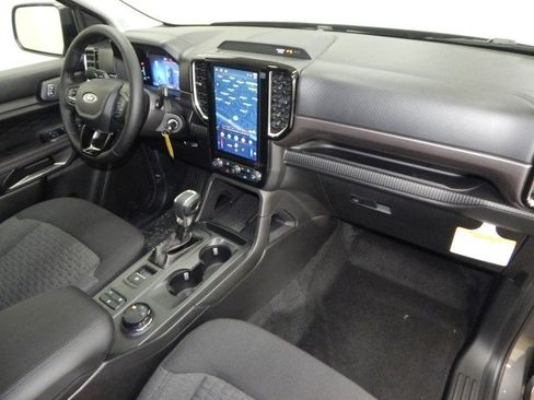 New 2025 Ford Ranger XLT w/ Black Appearance Package image 19