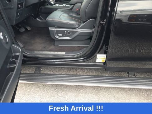 Used 2023 Ford Expedition Platinum AWD/4WD image 8
