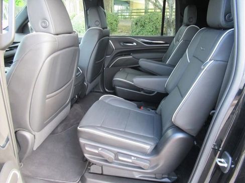 Used 2022 Cadillac Escalade ESV Sport w/ Touring Package image 31