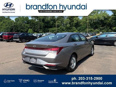 Used 2023 Hyundai Elantra SE FWD image 6