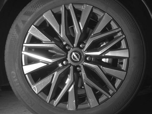 Used 2025 Nissan Altima 2.5 SV image 13