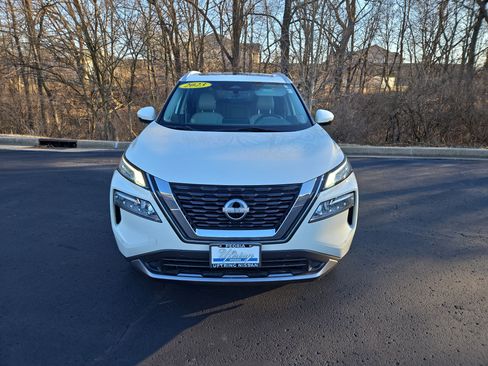 Used 2023 Nissan Rogue SL w/ SL Premium Package image 7