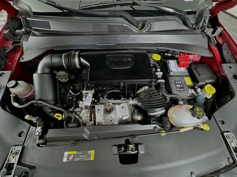 Used 2025 Jeep Compass Limited image 33