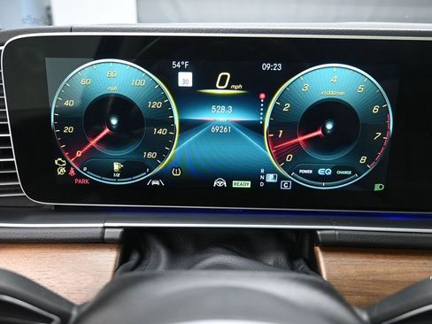 Used 2021 Mercedes-Benz GLS 580 GLS 580 image 10