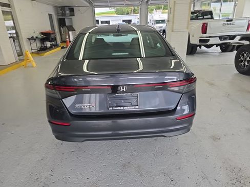 Used 2023 Honda Accord EX image 4