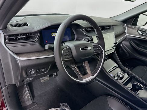 New 2026 Jeep Grand Cherokee L 4WD image 14