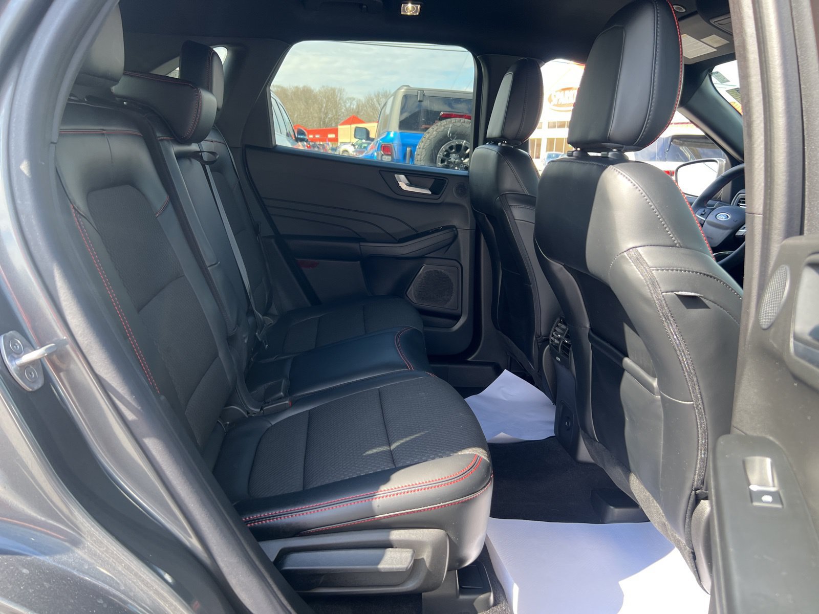 Used 2023 Ford Escape ST-Line Select w/ Tech Pack #2 AWD/4WD image 32
