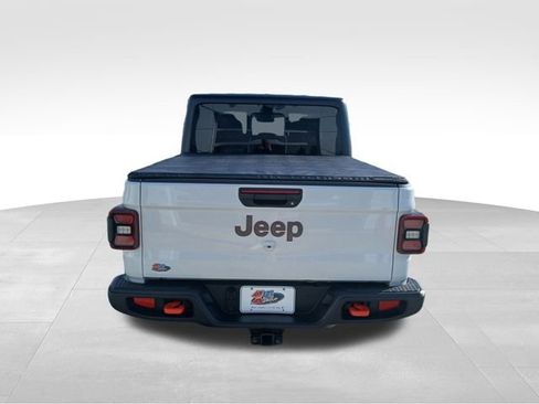 Used 2024 Jeep Gladiator Mojave AWD/4WD image 4