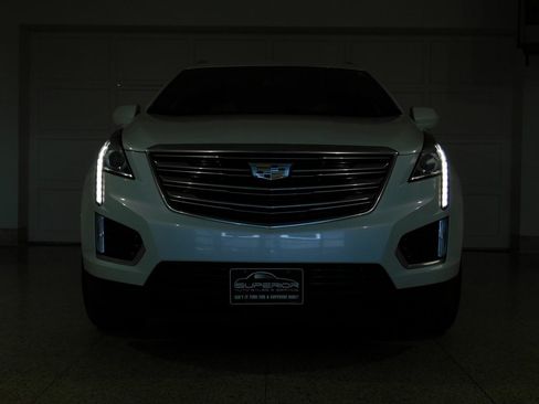 Used 2018 Cadillac XT5 AWD image 16