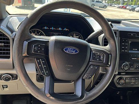 Used 2017 Ford F150 XLT w/ Trailer Tow Package RWD image 10