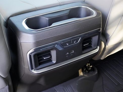 New 2026 GMC Sierra 1500 SLT image 21