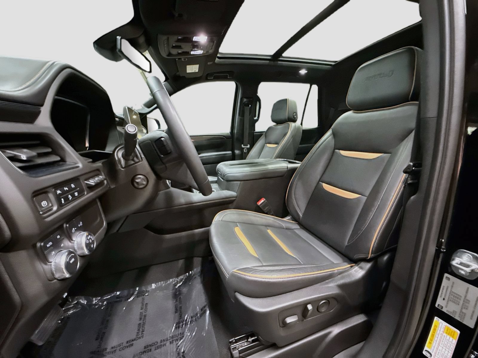Used 2023 GMC Yukon AT4 w/ AT4 Premium Package AWD/4WD image 24