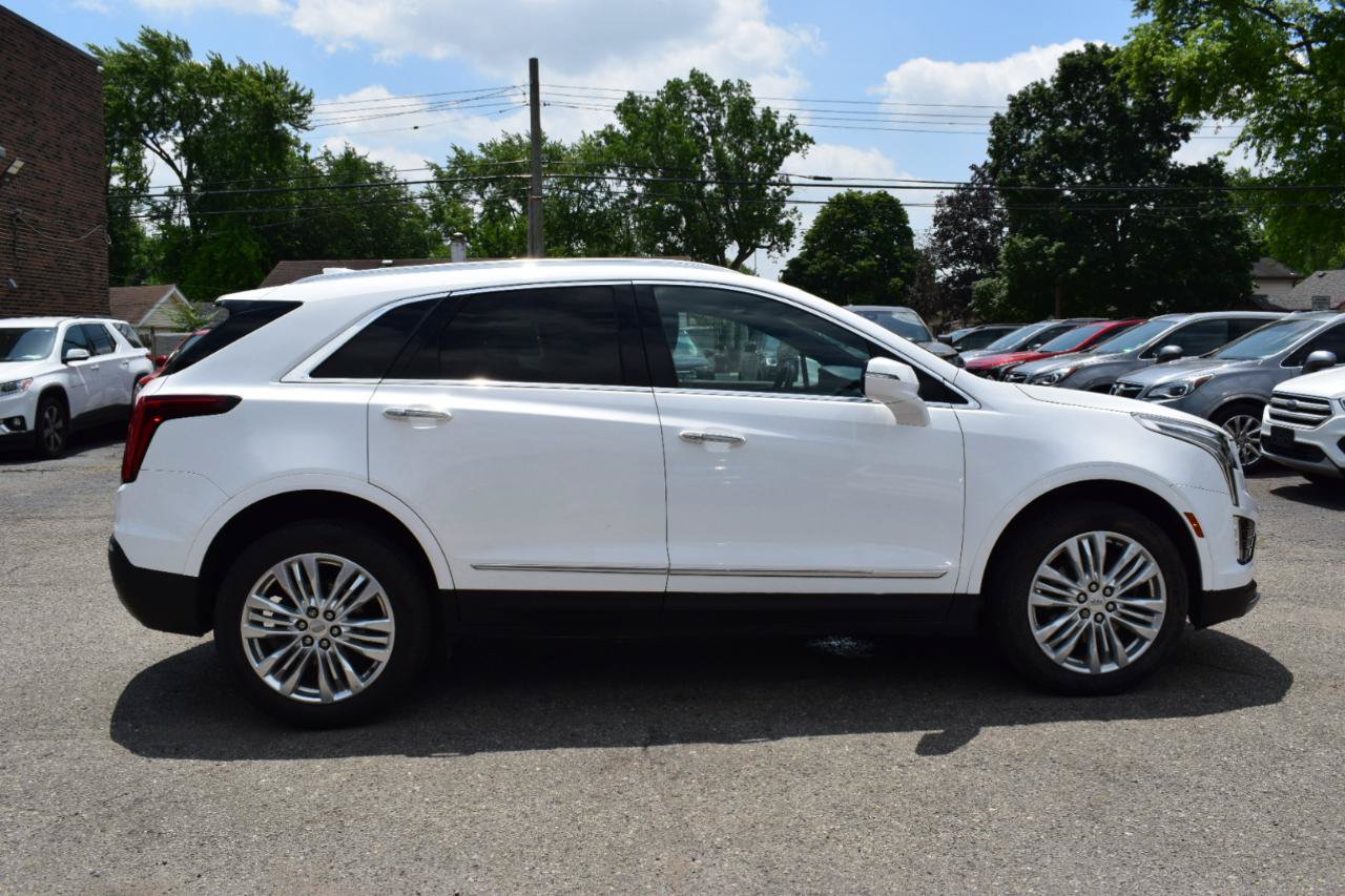 Used 2022 Cadillac XT5 Premium Luxury FWD image 5