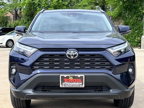 Used 2025 Toyota RAV4 XLE Premium FWD image 7