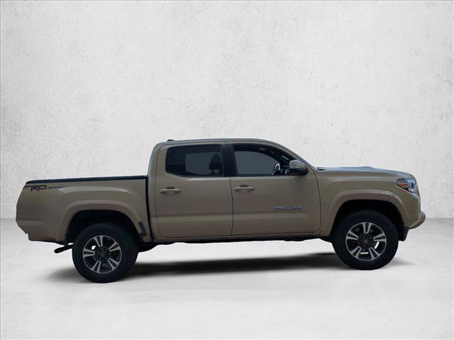 Used 2017 Toyota Tacoma TRD Sport w/ Tow Package RWD image 4