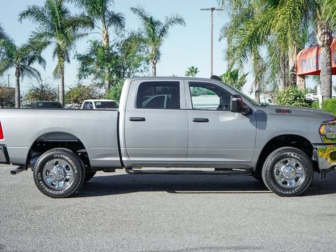 Used 2024 RAM 2500 Tradesman w/ Chrome Appearance Group image 12