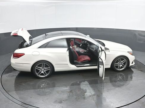 Used 2014 Mercedes-Benz E 350 4MATIC Coupe image 43