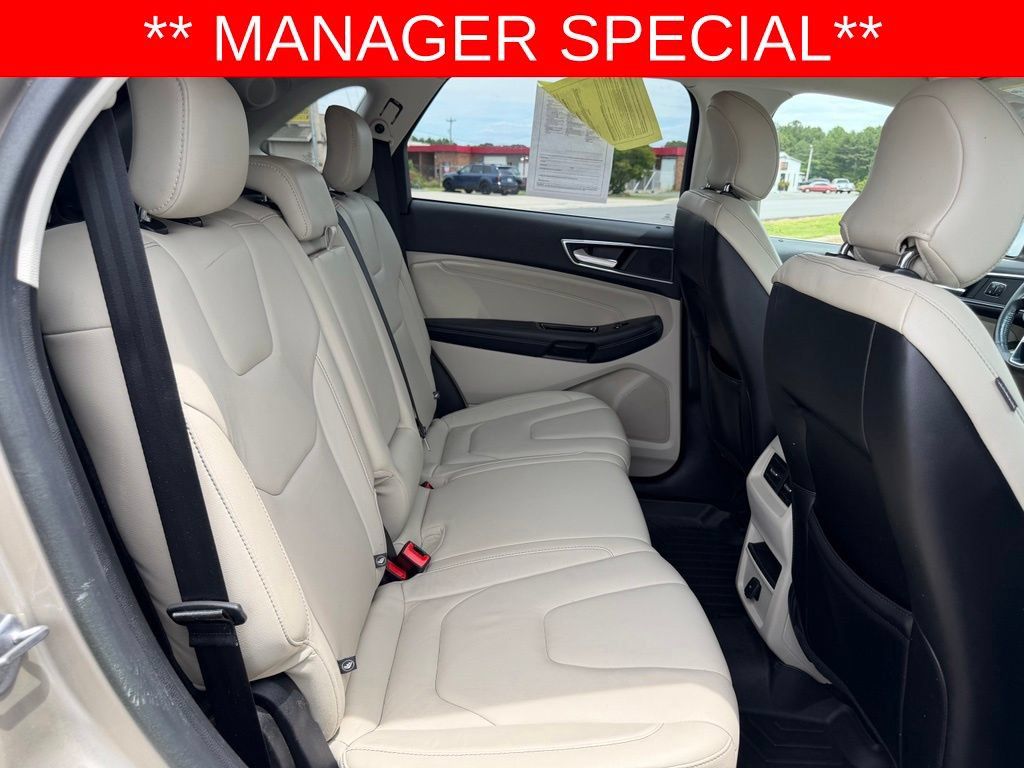 Used 2018 Ford Edge Titanium FWD image 36
