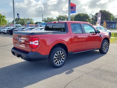 Used 2024 Ford Maverick Lariat FWD image 6