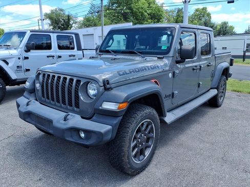 Used 2020 Jeep Gladiator Sport w/ Quick Order Package 24S AWD/4WD image 1