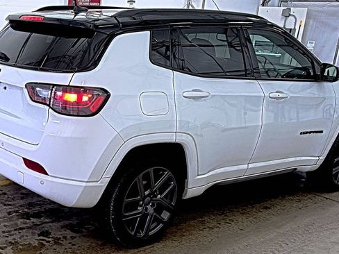 Used 2024 Jeep Compass Limited w/ High Altitude Package AWD/4WD image 4